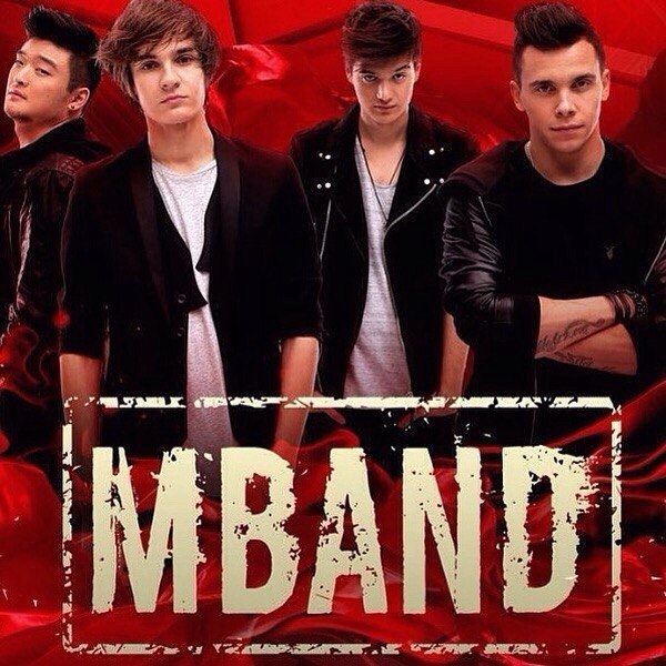 Mband телефон. Постер группы MBAND. Группа MBAND альбомы. Плакаты группы мбэнд. Мбэнд постеры.